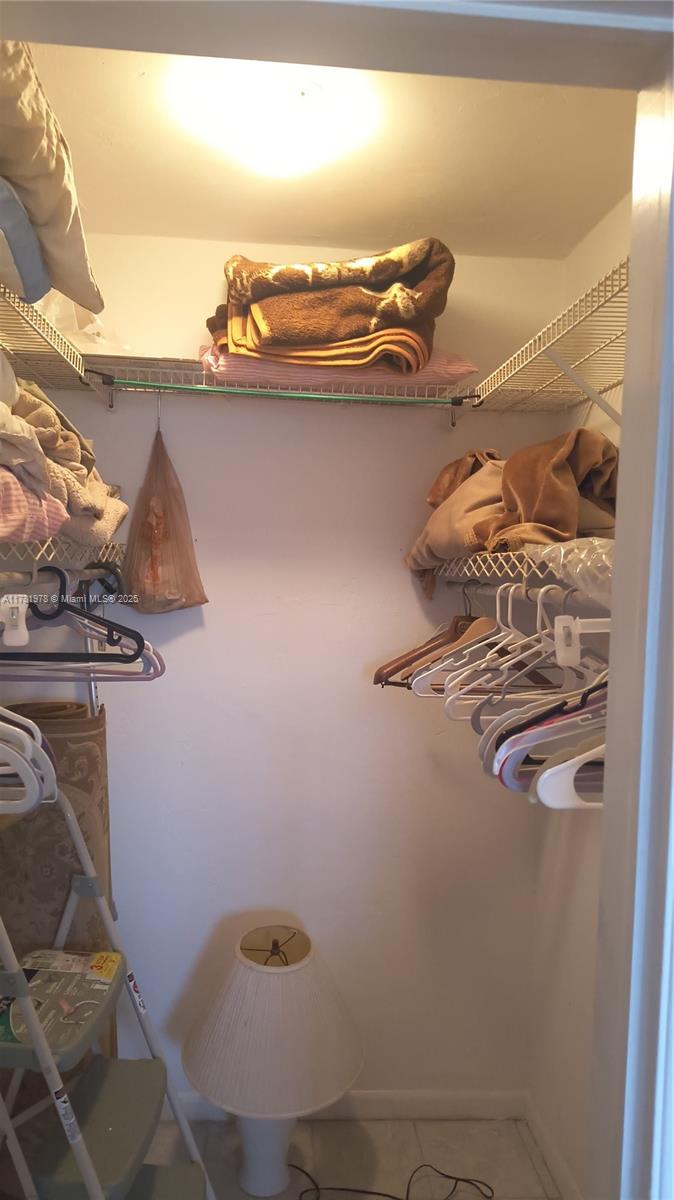 4500 North Federal Highway, Unit 352F Lighthouse Point, FL 33064 - Photo 10 of 32 a view of bathroom