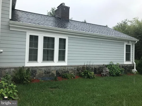 $2,000 | 5914 Kingswood Road, Unit B, Bethesda, MD 20814