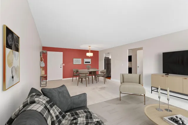 $149,900 | 6450 York Avenue South, Unit 308, Edina, MN 55435