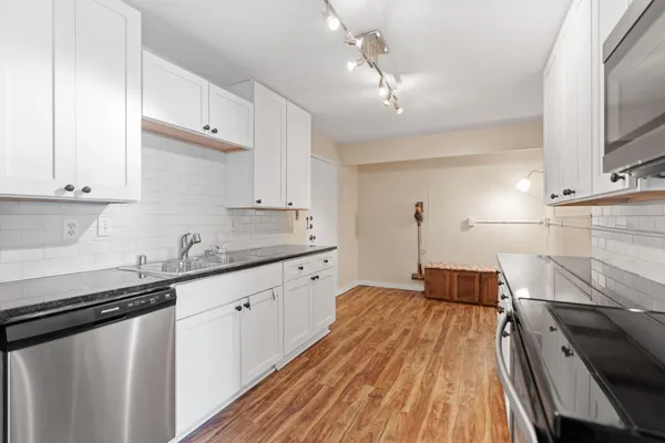 $139,900 | 6450 York Avenue South, Unit 308, Edina, MN 55435