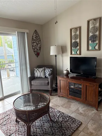 $2,095 | 2516 Grassy Point Drive, Unit 200, Lake Mary, FL 32746