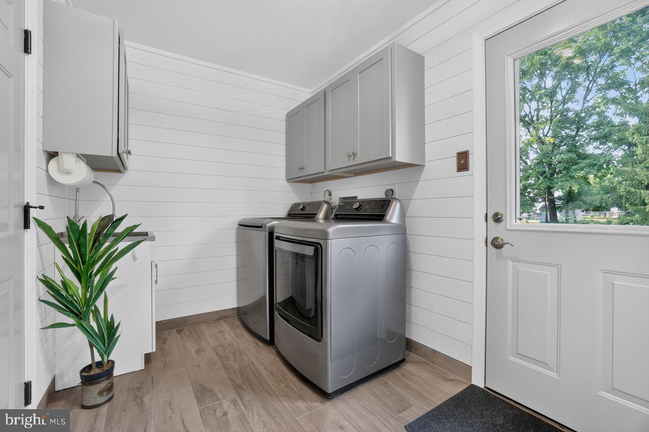 81 Post Road Churchville, PA 18966 - Photo 20 of 47 Laundy/Mudroom