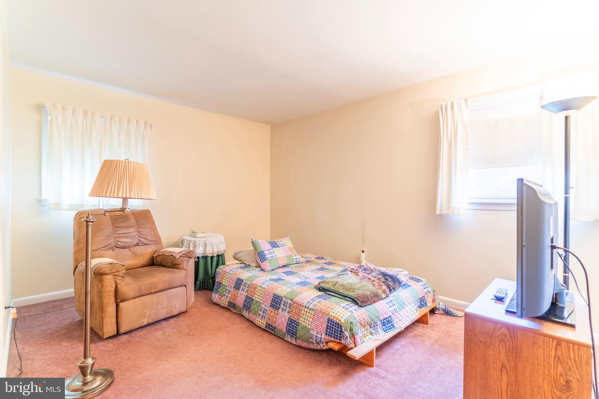 342 George Dye Road Hamilton, NJ 08690 - Photo 18 of 36