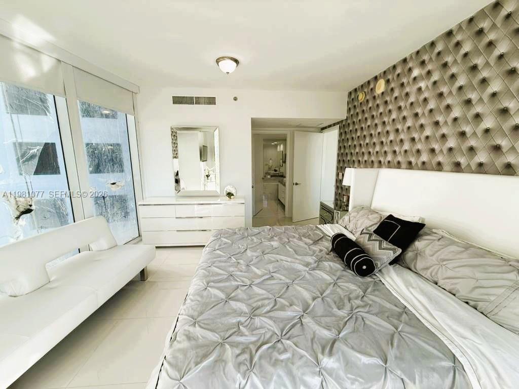 495 Brickell Avenue, Unit 511 Miami, FL 33131 - Photo 8 of 18