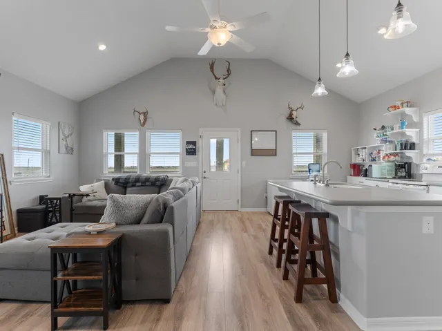 $289,000 | 25112 Farm To Market Road 457, Sargent, TX 77414