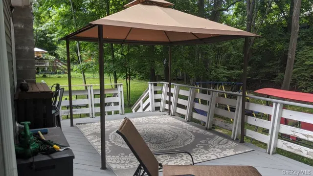 a view of outdoor space yard and patio