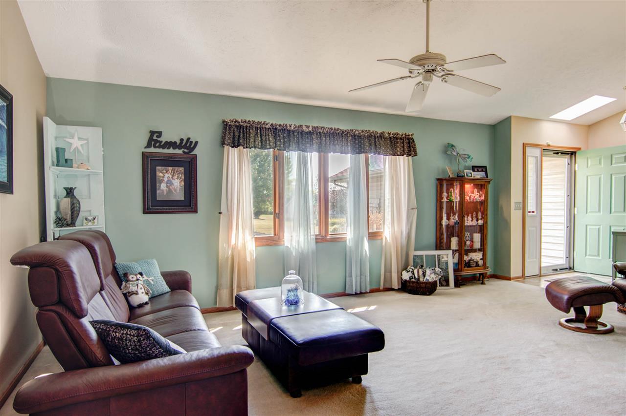 1135 Ingram Road Rockford, IL 61108 - Photo 5 of 25 Gallery Image 5
