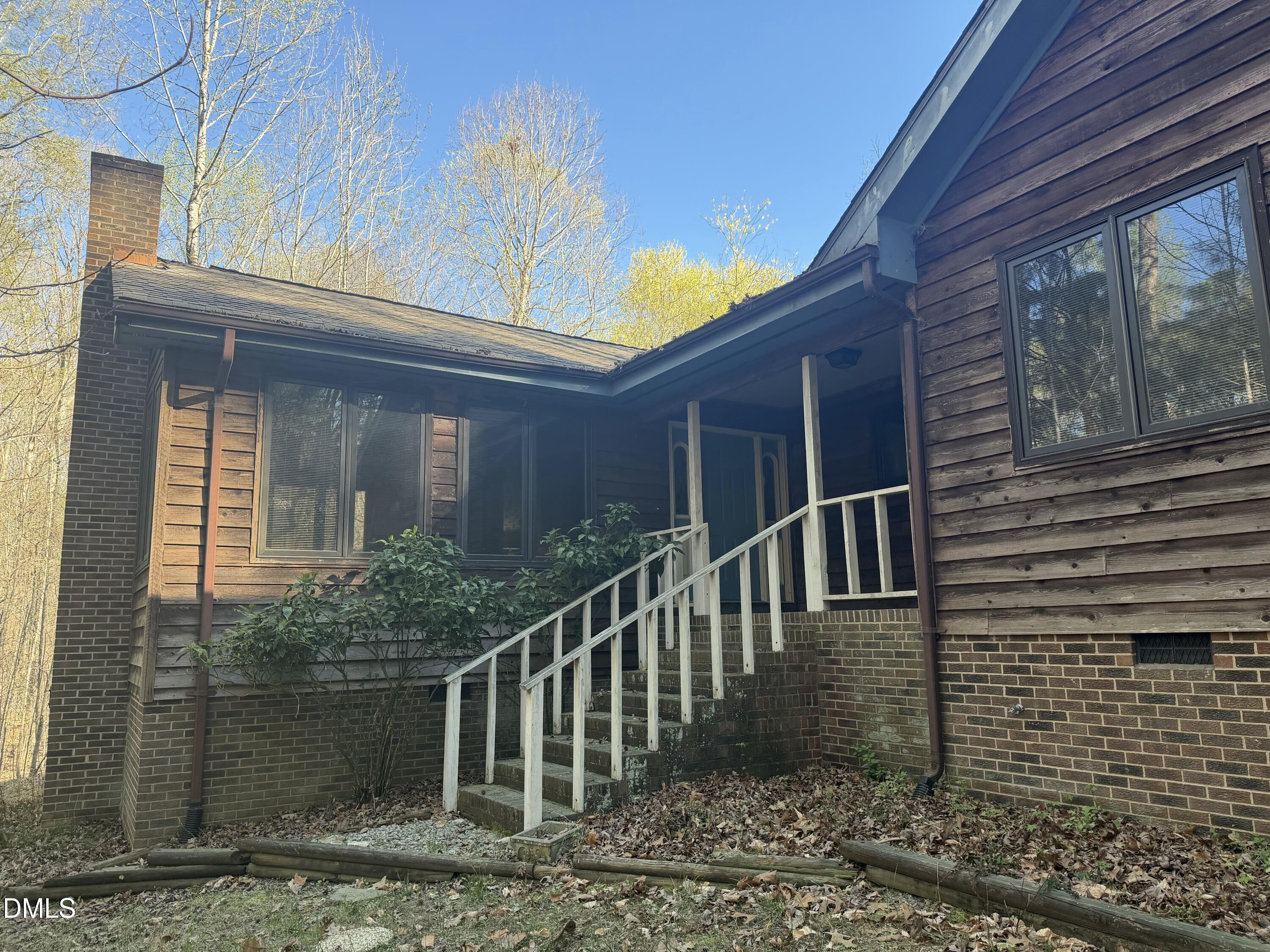 104 Spring Court Youngsville, NC 27596 - Photo 2 of 54 IMG_8510