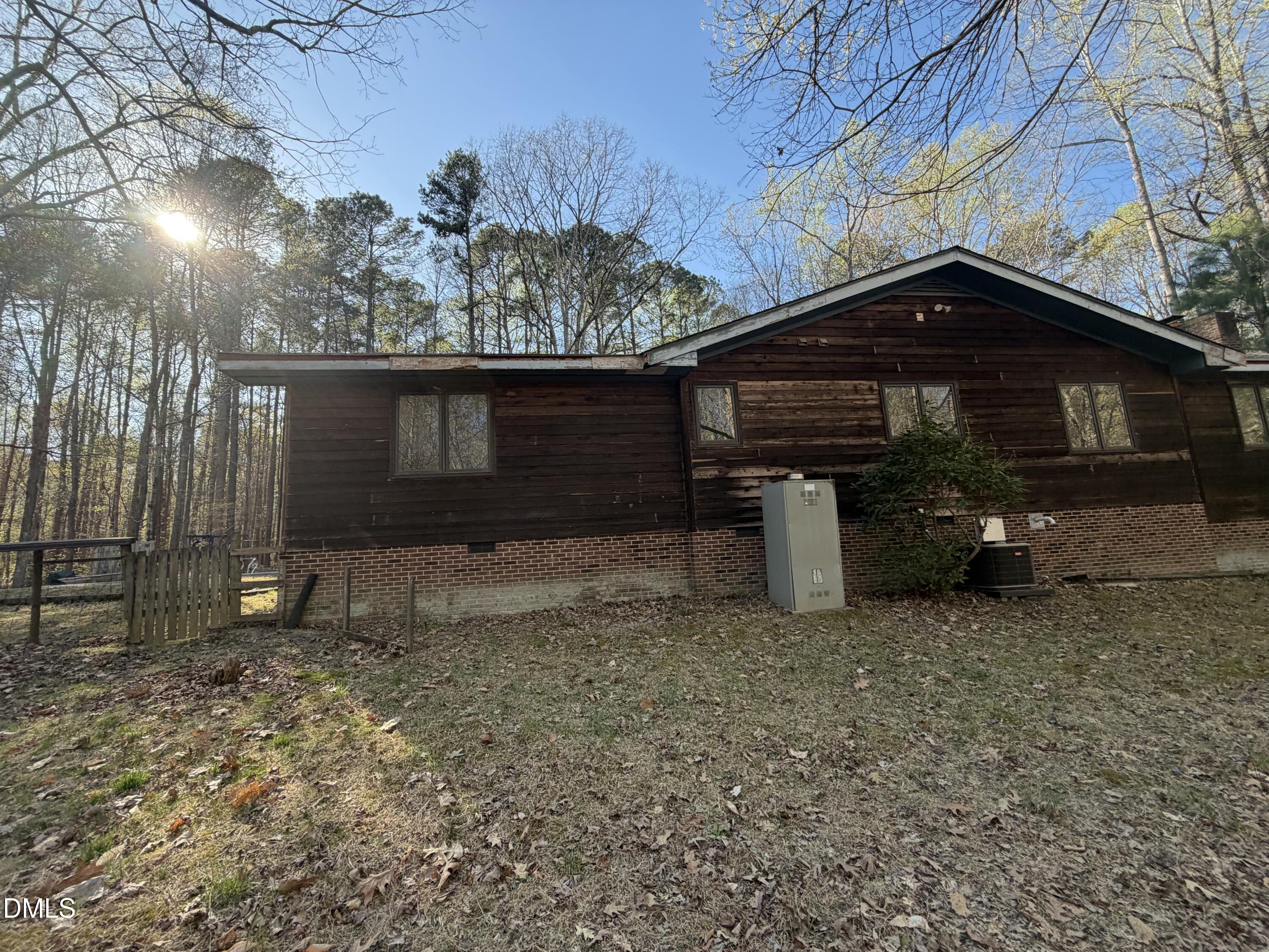 104 Spring Court Youngsville, NC 27596 - Photo 6 of 54 IMG_8517