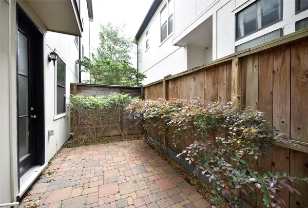 a view of a pathway of a building