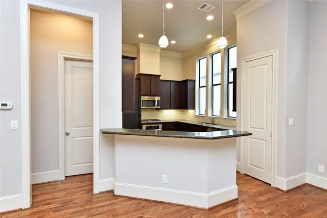 $3,250 | 5813 A Kiam Street, Houston, TX 77007