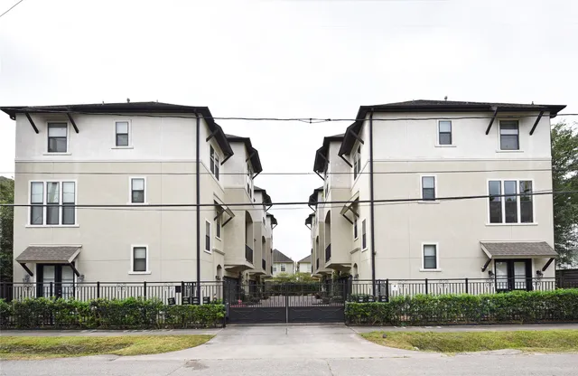 $3,250 | 5813 A Kiam Street, Houston, TX 77007