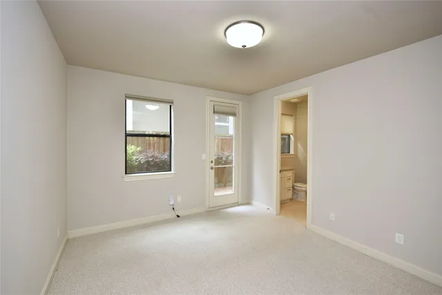 $3,250 | 5813 A Kiam Street, Houston, TX 77007