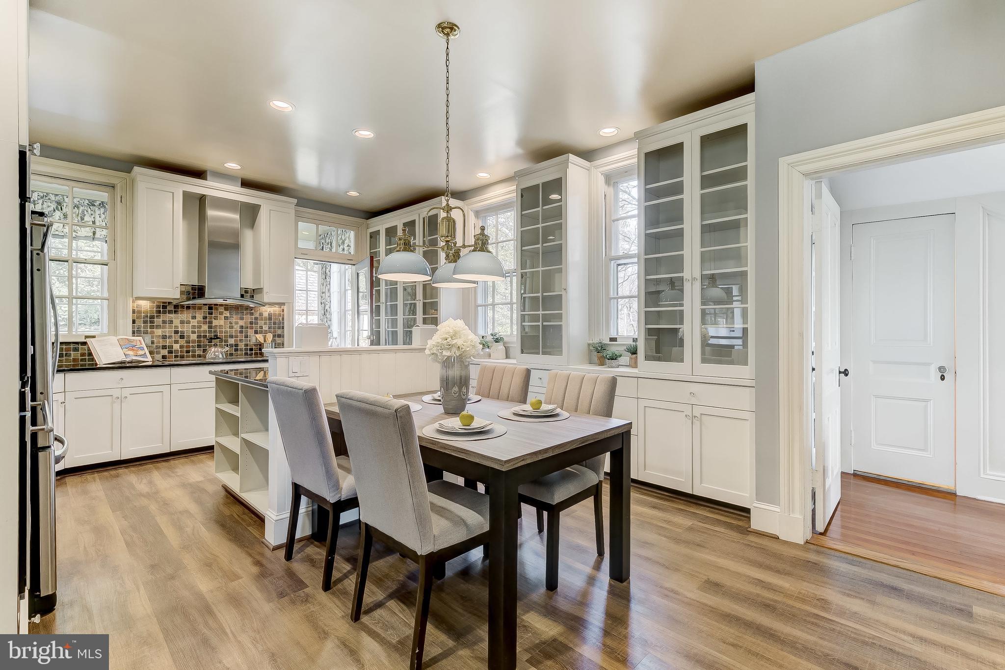 500 Overhill Road Baltimore, MD 21210 - Photo 21 of 67 Eat in kitchen, floor to ceiling cabinetry