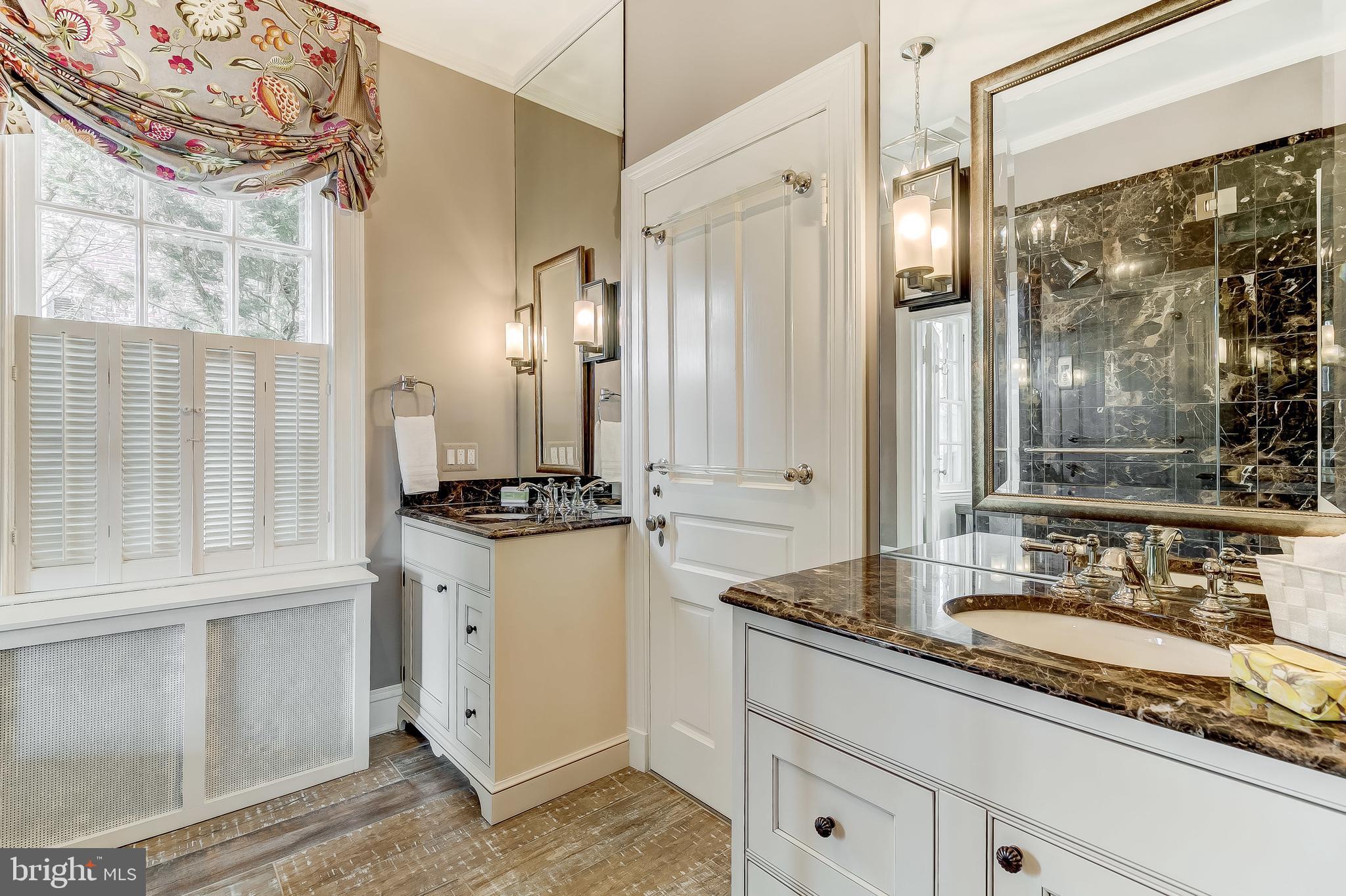500 Overhill Road Baltimore, MD 21210 - Photo 35 of 67 Dual luxury vanities, high end light fixtures