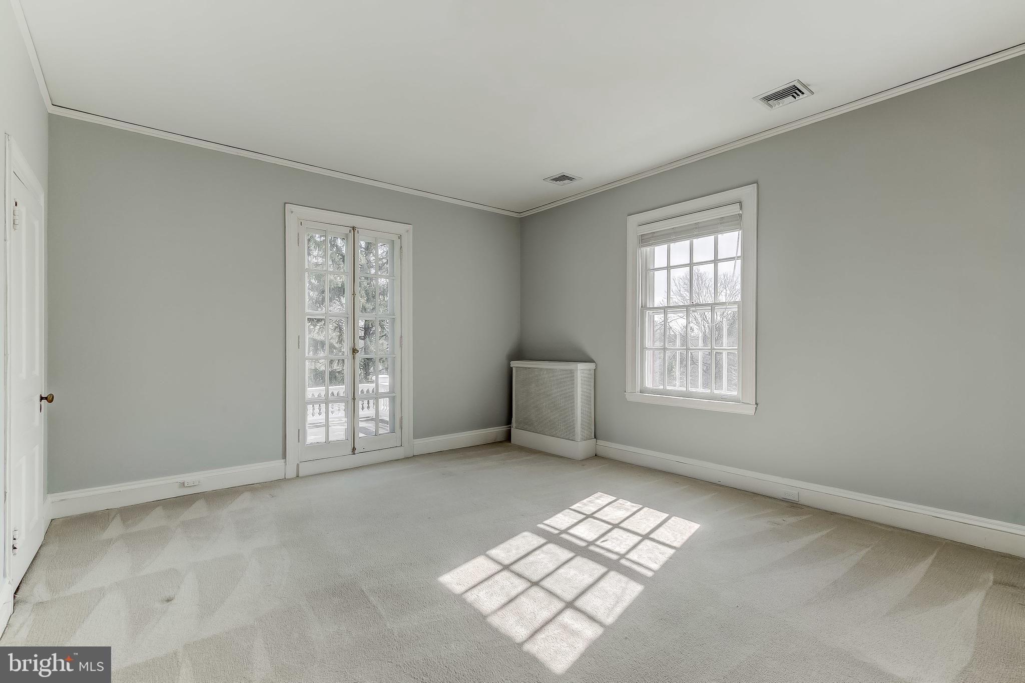 500 Overhill Road Baltimore, MD 21210 - Photo 42 of 67 Bedroom 2 - Oak hardwood flooring under carpet