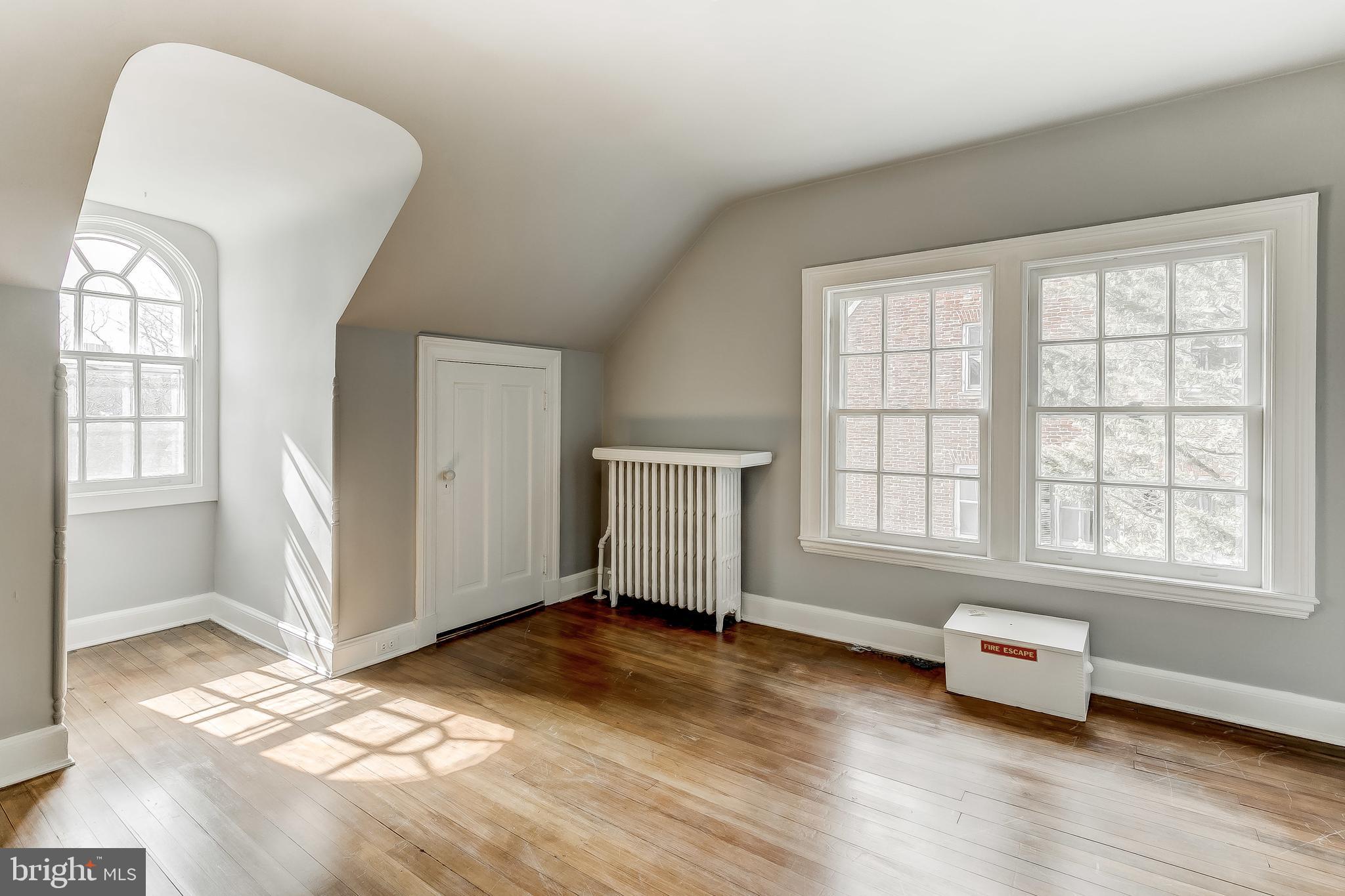 500 Overhill Road Baltimore, MD 21210 - Photo 47 of 67 Bedroom 4 - bright & airy