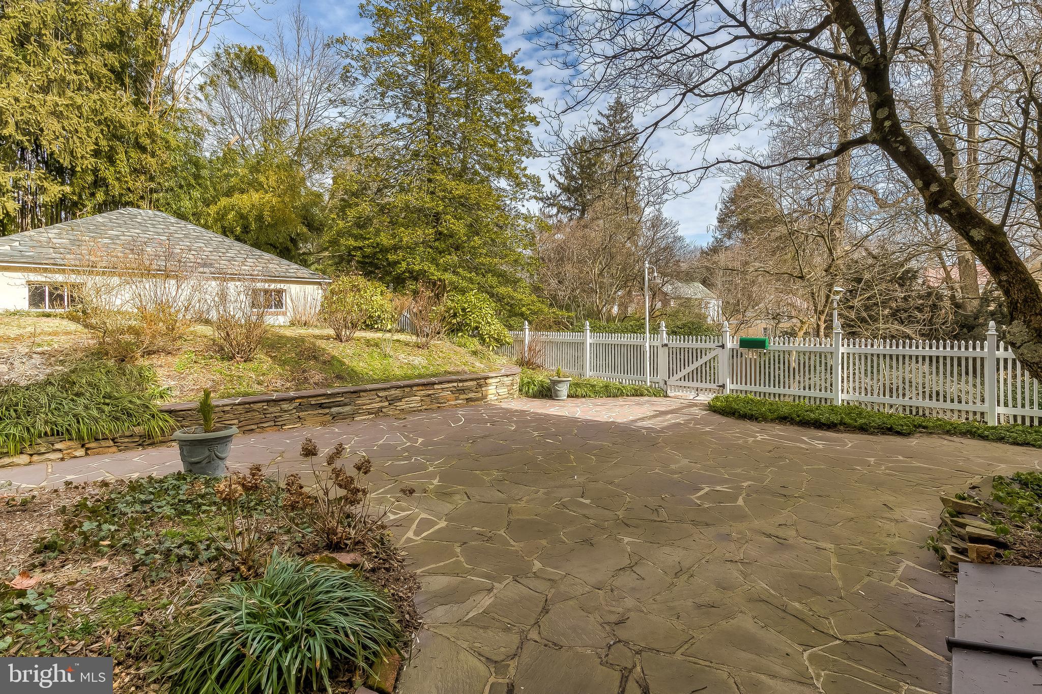 500 Overhill Road Baltimore, MD 21210 - Photo 58 of 67 Beautifully landscaped