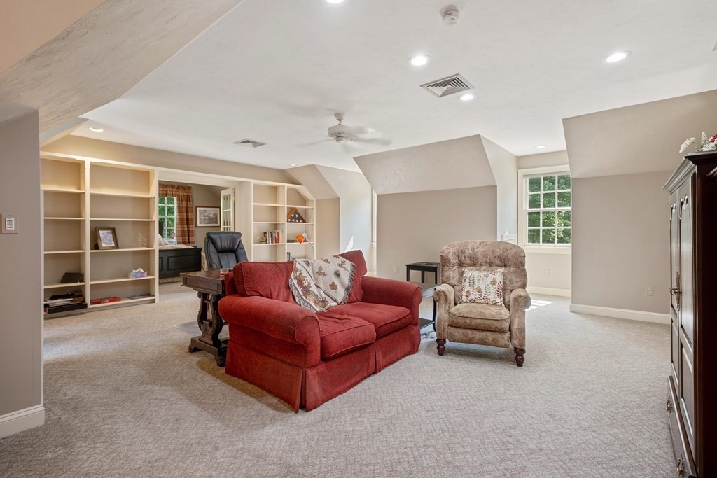 12 Sexton Farm Road Walpole, MA 02081 - Photo 22 of 42