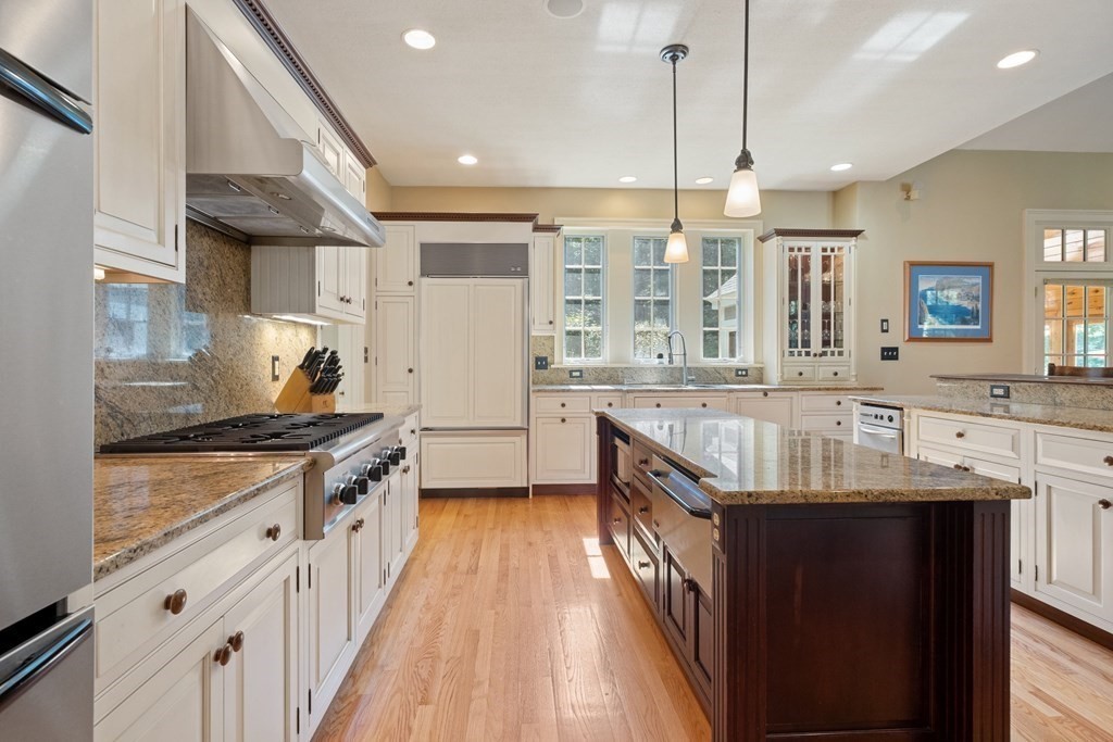 12 Sexton Farm Road Walpole, MA 02081 - Photo 3 of 42