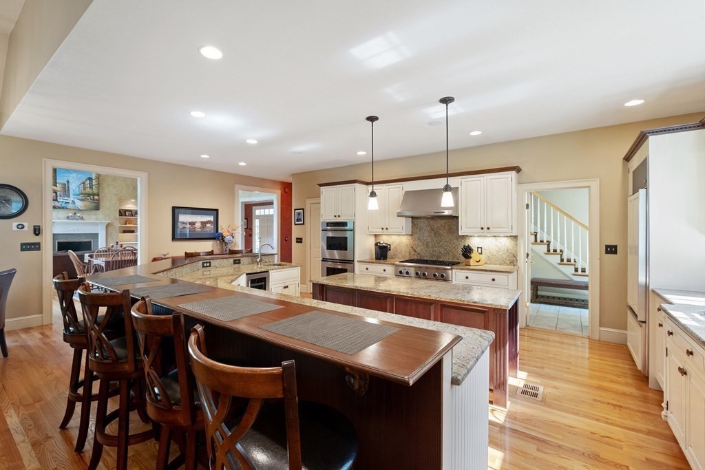 12 Sexton Farm Road Walpole, MA 02081 - Photo 6 of 42