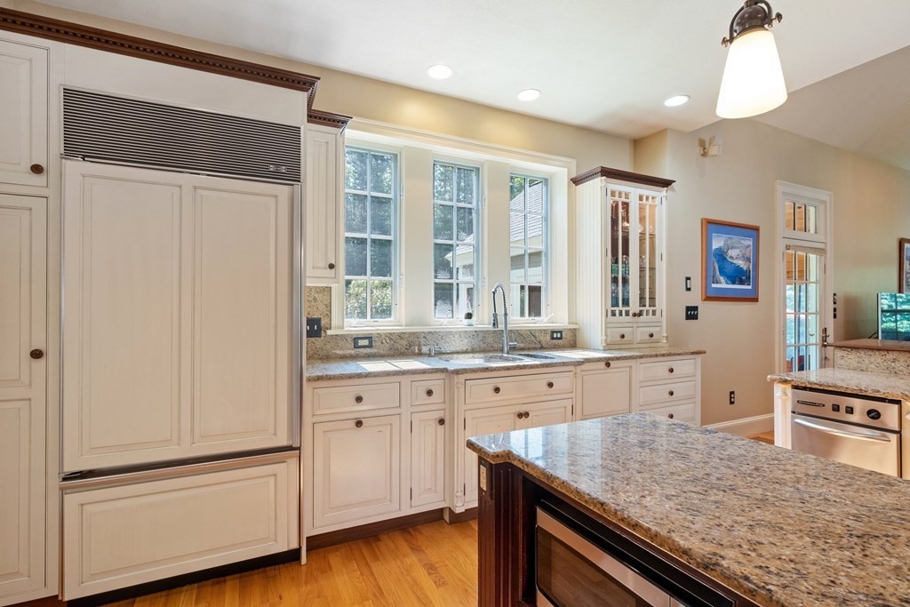 12 Sexton Farm Road Walpole, MA 02081 - Photo 8 of 42