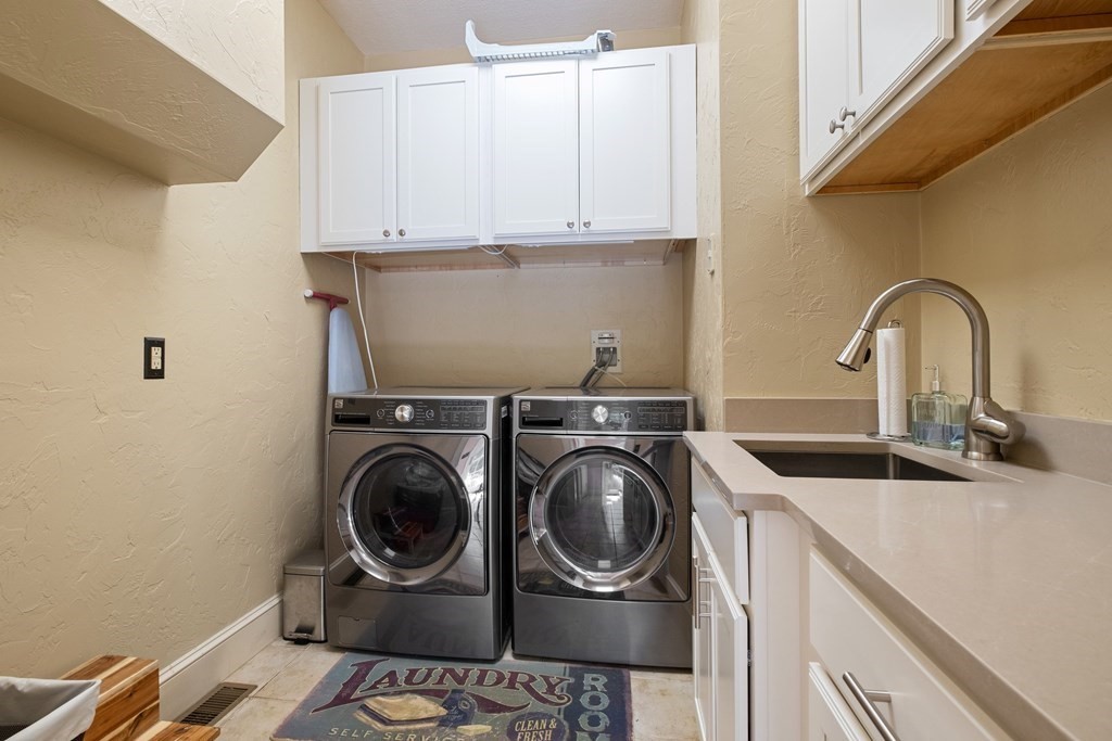 12 Sexton Farm Road Walpole, MA 02081 - Photo 9 of 42