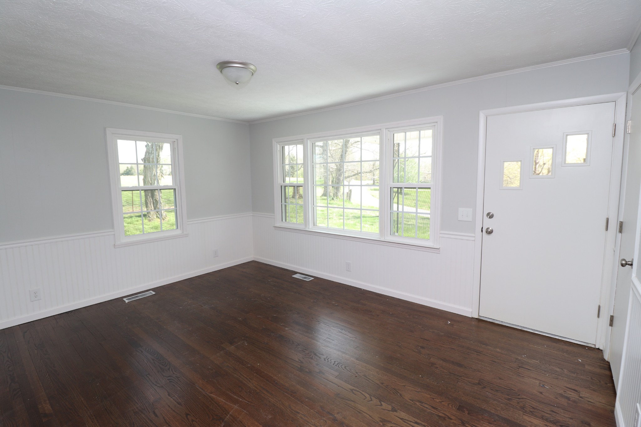 696 Hawkins Road Westmoreland, TN 37186 - Photo 5 of 31 Gallery Image 5