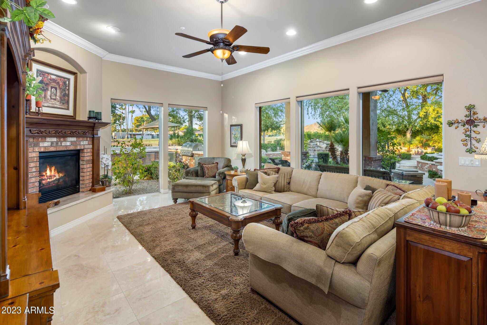 158 West Boca Raton Road Phoenix, AZ 85023 - Photo 18 of 50 Family Room