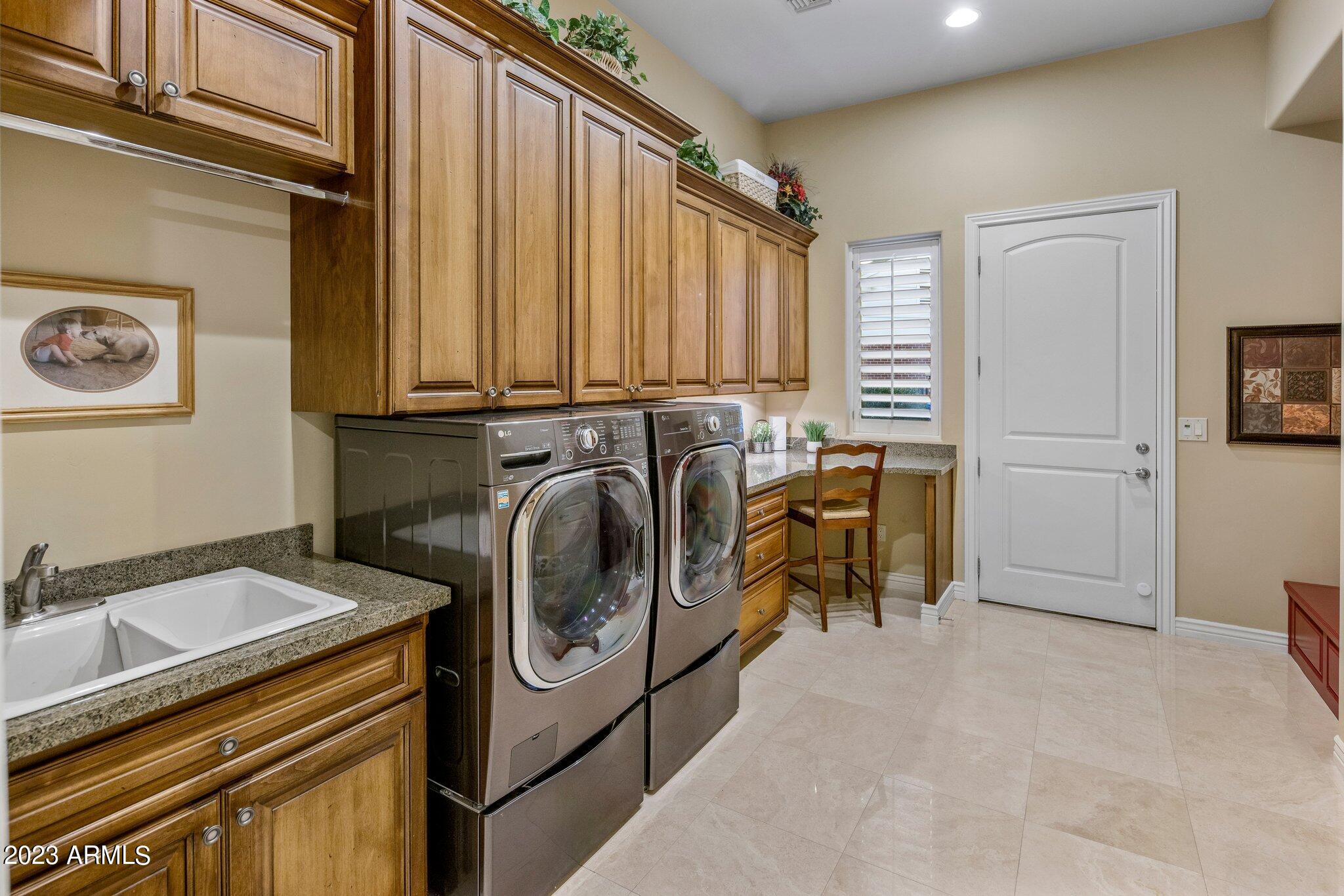 158 West Boca Raton Road Phoenix, AZ 85023 - Photo 34 of 50 Laundry Room
