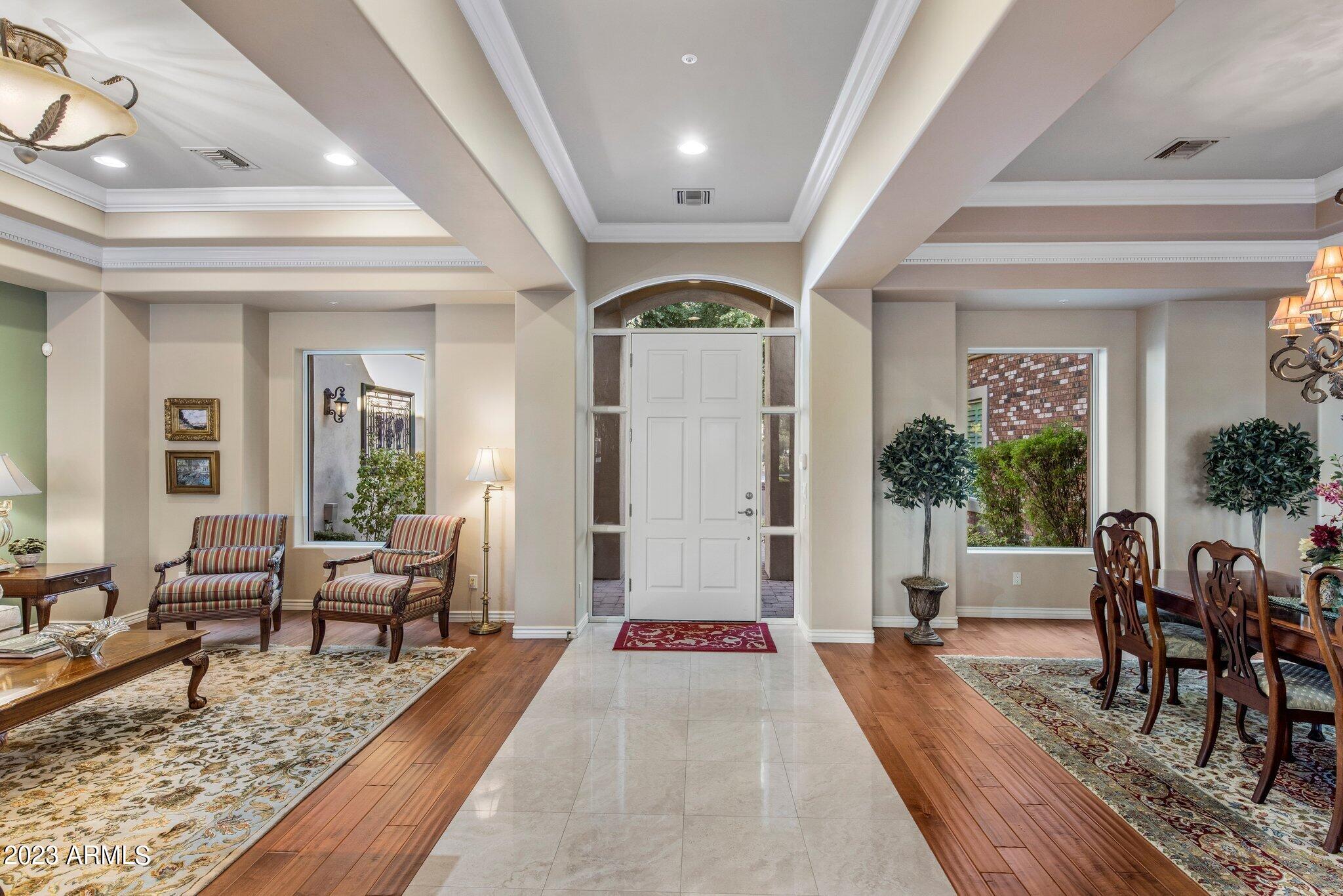 158 West Boca Raton Road Phoenix, AZ 85023 - Photo 5 of 50 Foyer