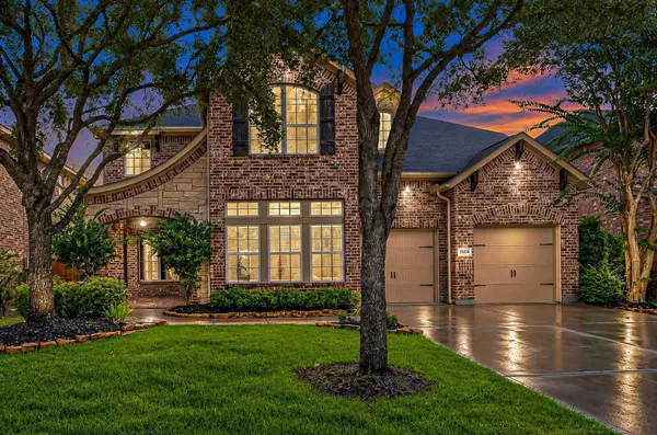 $569,900 | 28118 Rebecca Meadow Falls Drive, Katy, TX 77494