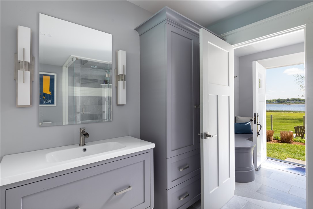 330 Rumstick Road Barrington, RI 02806 - Photo 31 of 47 Pool House bath