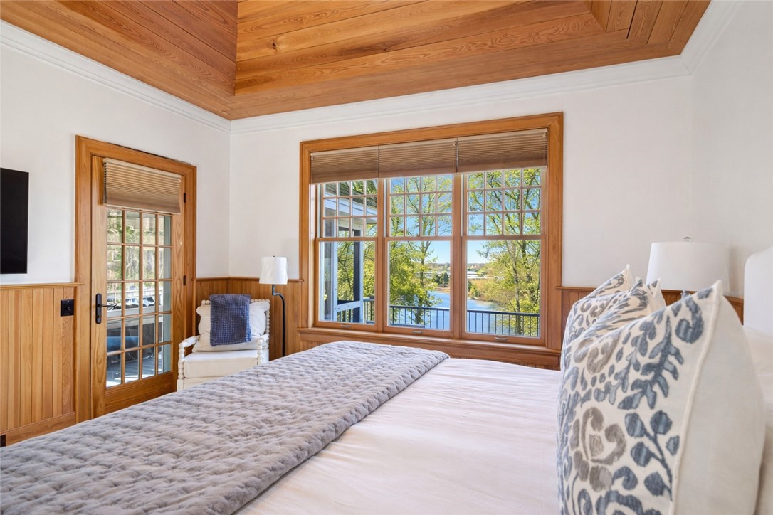 7 Spring Pond Road Westerly, RI 02891 - Photo 14 of 30