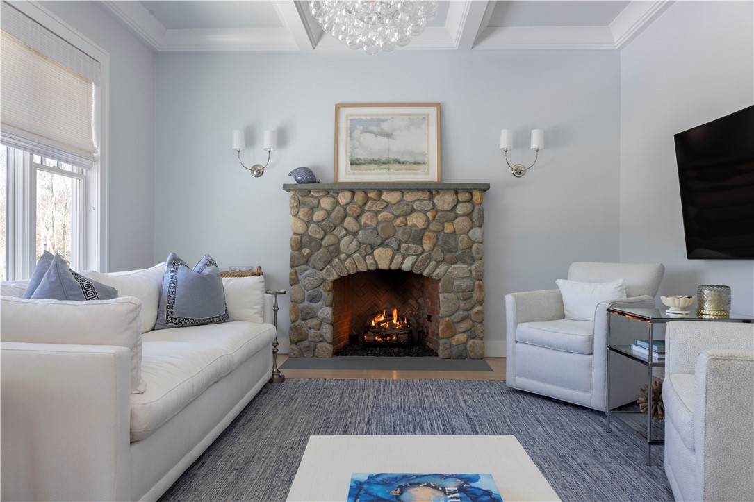 7 Spring Pond Road Westerly, RI 02891 - Photo 10 of 30