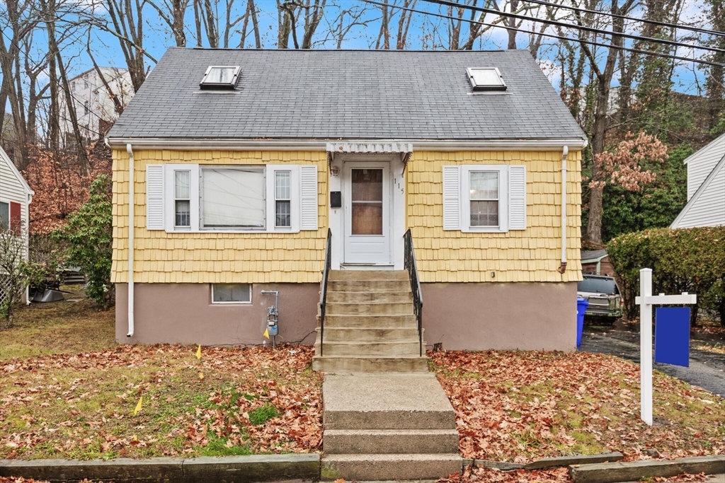 115 Windham Road Boston, MA 02136 - Photo 3 of 30