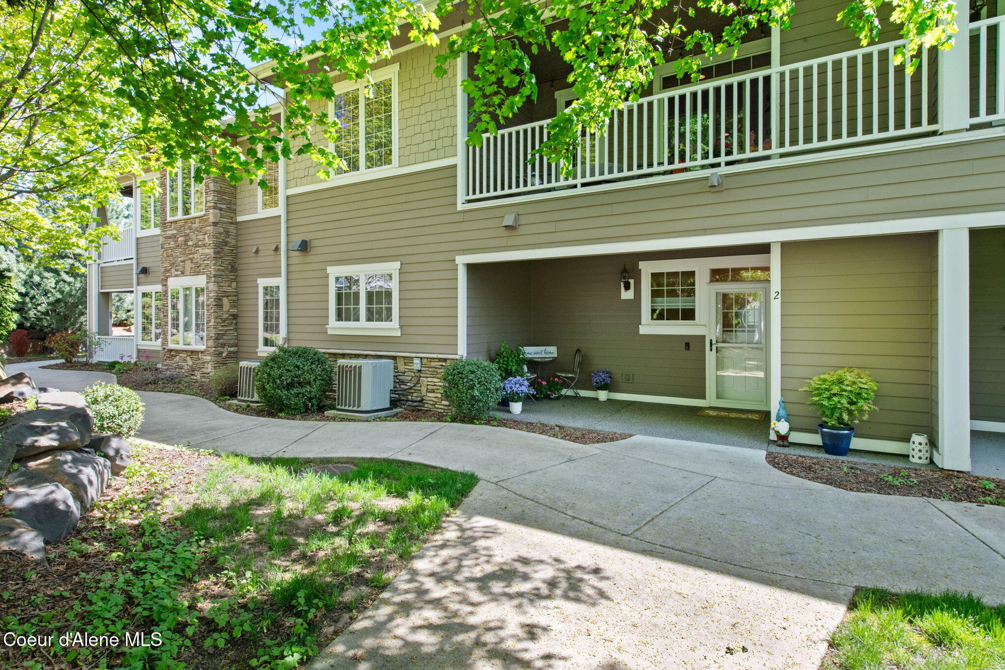 1-web-or-mls-4539 W Greenchain Loop 2-66