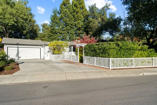 $3,078,000 | 108 Durham Street, Menlo Park, CA 94025
