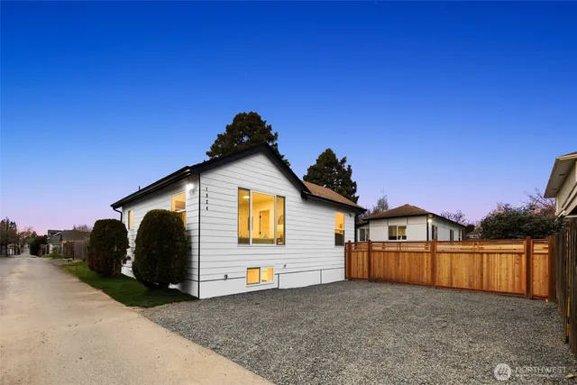 a view of backyard of house