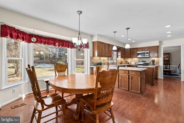 $749,900 | 914 Redmore Drive, Severn, MD 21144