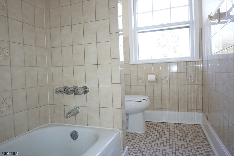 940 Prospect Avenue, Unit 2 Plainfield, NJ 07060 - Photo 13 of 17