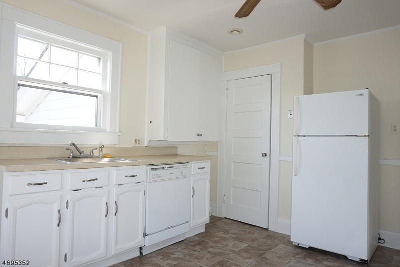 940 Prospect Avenue, Unit 2 Plainfield, NJ 07060 - Photo 9 of 17