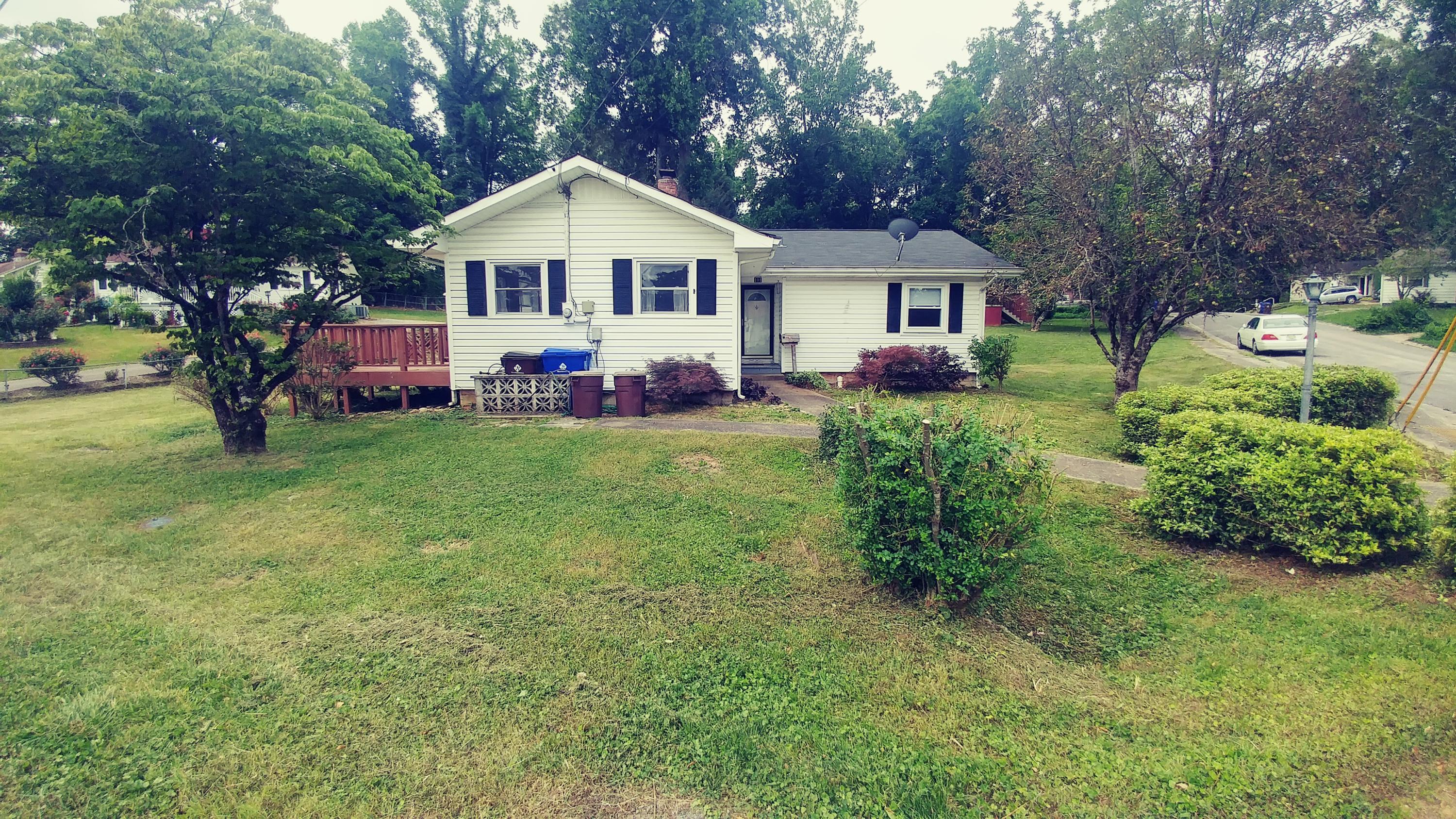 101 West Price Lane Oak Ridge, TN 37830 - Photo 1 of 21 0701211034a_HDR