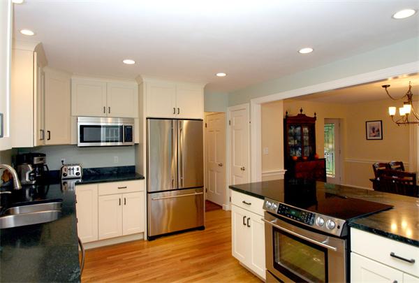 7 Red Barn Road Wayland, MA 01778 - Photo 7 of 25