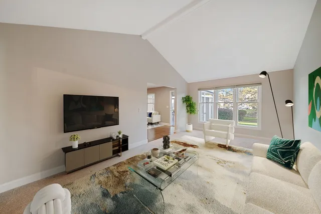 $549,900 | 701 North Victoria Drive, Palatine, IL 60074