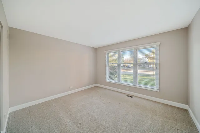 $549,900 | 701 North Victoria Drive, Palatine, IL 60074