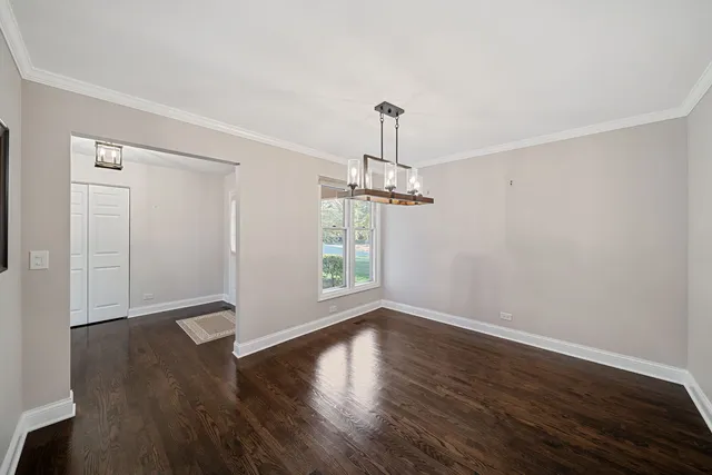 $549,900 | 701 North Victoria Drive, Palatine, IL 60074