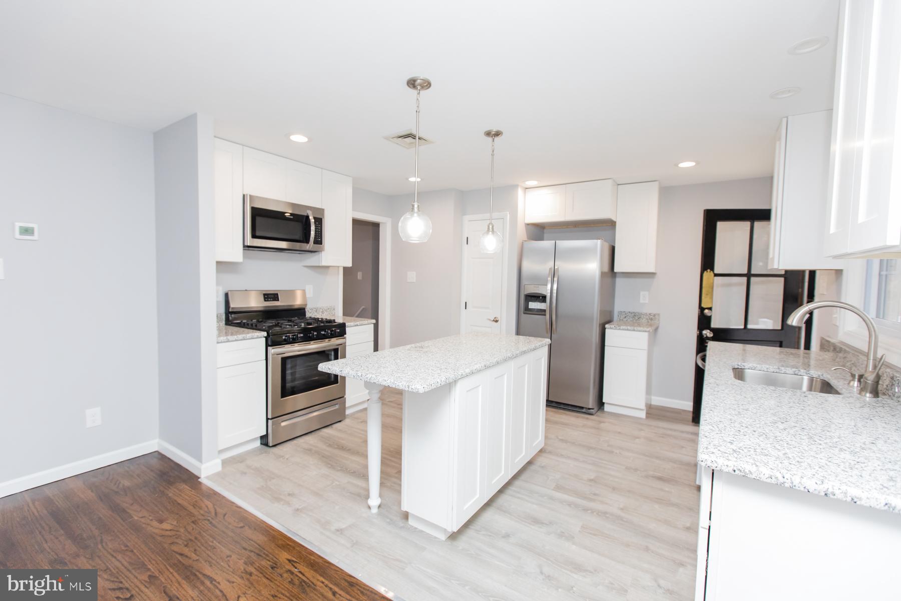 242 Fox Road Media, PA 19063 - Photo 6 of 32