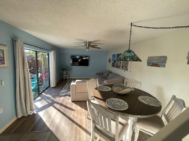 1424 14th Court Jupiter, FL 33477 - Photo 6 of 29 IMG_1430