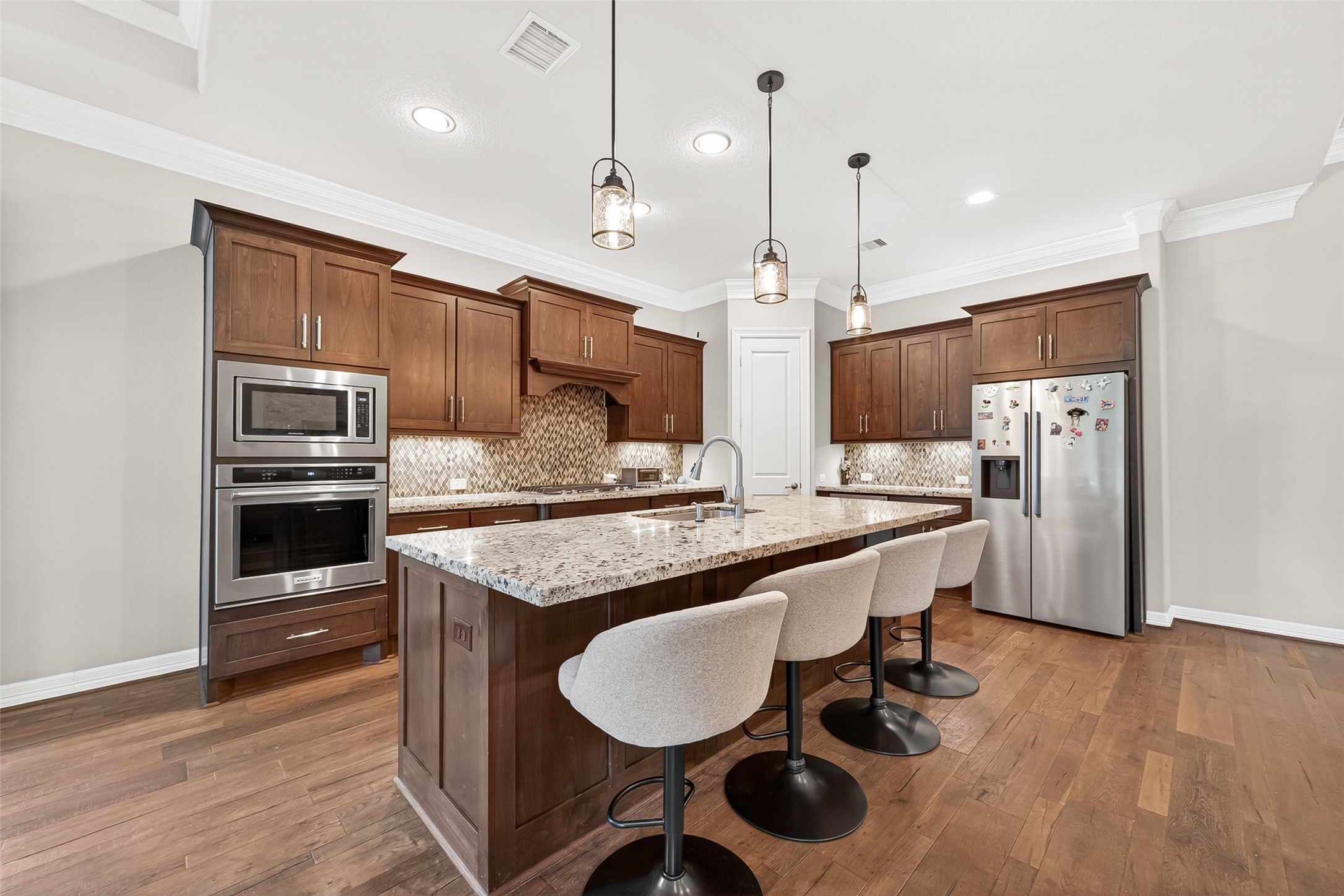 32607 Wingfoot Circle Fulshear, TX 77441 - Photo 25 of 39 Stainless steel appliances.